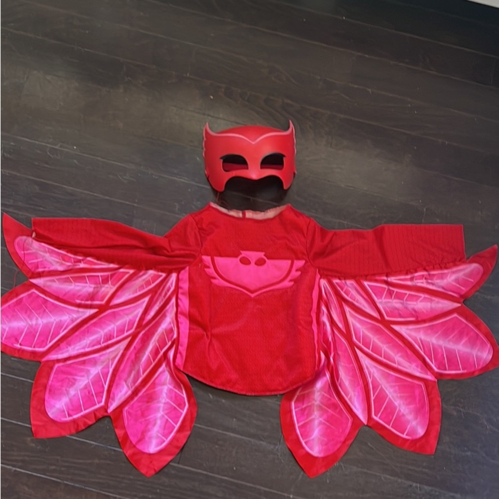 Owlette costume size 4-6x from PJ Masks